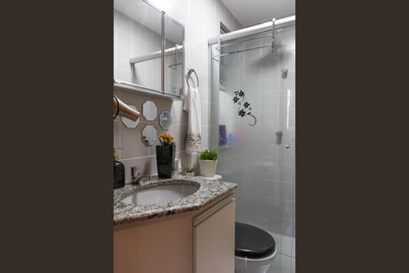 Apartamento à venda com 105m², 4 quartos e 2 vagasBanheiro da Suíte