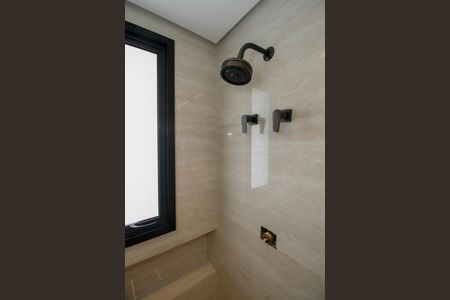 Apartamento para alugar com 100m², 2 quartos e 2 vagas Apartamento para alugar com 100m², 2 quartos e 2 vagasBanheiro da Suíte 1