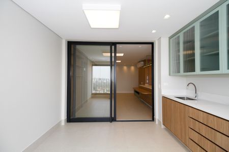 Apartamento para alugar com 100m², 2 quartos e 2 vagas Apartamento para alugar com 100m², 2 quartos e 2 vagasVaranda Sala/Cozinha