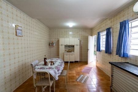 Casa à venda com 180m², 4 quartos e 2 vagasCozinha