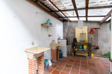 Casa à venda com 180m², 4 quartos e 2 vagasLavanderia