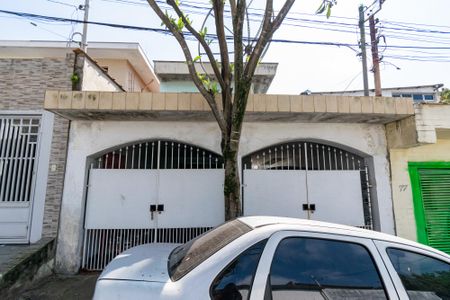 Casa à venda com 180m², 4 quartos e 2 vagasFachada