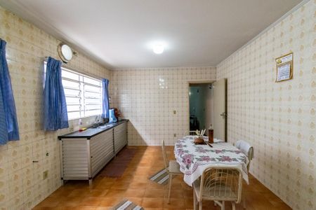 Casa à venda com 180m², 4 quartos e 2 vagasCozinha