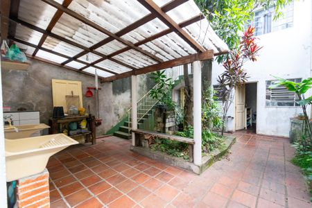 Casa à venda com 180m², 4 quartos e 2 vagasLavanderia