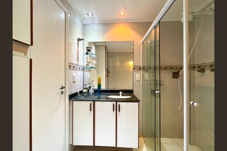 Apartamento à venda com 110m², 2 quartos e 3 vagasBanheiro Social