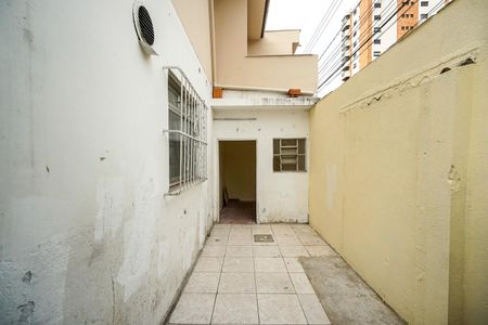 Casa à venda com 219m², 3 quartos e 3 vagasQuintal
