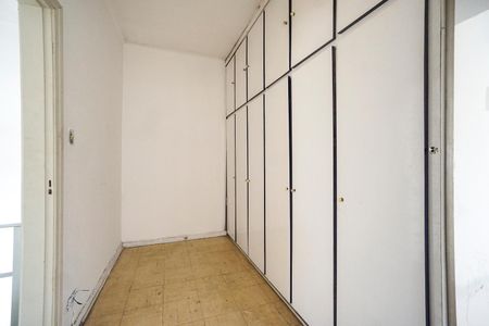Casa à venda com 219m², 3 quartos e 3 vagasCloset dos quartos 02 e 03