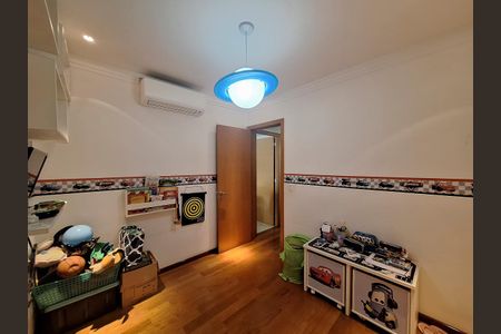 Apartamento à venda com 133m², 3 quartos e 3 vagas Apartamento à venda com 133m², 3 quartos e 3 vagasQuarto 3