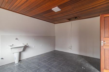 Casa à venda com 300m², 3 quartos e 2 vagasÁrea de Serviço