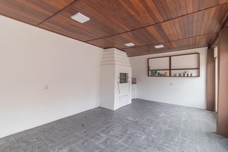 Casa à venda com 300m², 3 quartos e 2 vagasChurrasqueira