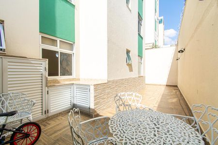 Apartamento à venda com 104m², 3 quartos e 2 vagasÁrea externa