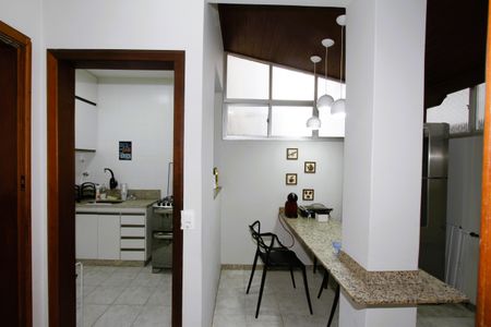 Apartamento à venda com 130m², 3 quartos e 1 vagaCopa