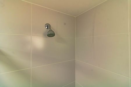 Banheiro da Suíte de apartamento para alugar com 2 quartos, 65m² em Vila Alexandria, São Paulo