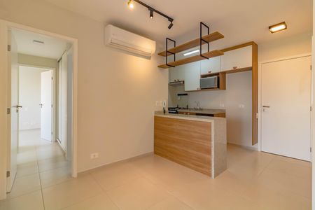 Sala de apartamento para alugar com 2 quartos, 65m² em Vila Alexandria, São Paulo