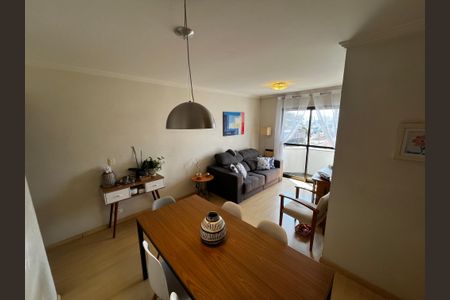 Apartamento à venda com 65m², 2 quartos e 2 vagasSala