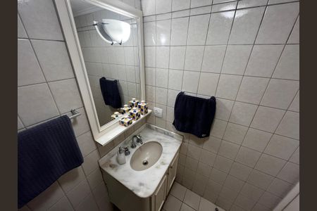 Apartamento à venda com 65m², 2 quartos e 2 vagasBanheiro Social