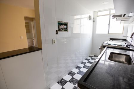 Apartamento para alugar com 70m², 2 quartos e 1 vagaCozinha e Área de Serviço