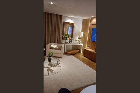 Apartamento à venda com 1 quarto, 72m² em Cambuí, Campinas