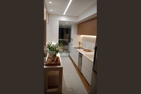 Apartamento à venda com 1 quarto, 72m² em Cambuí, Campinas