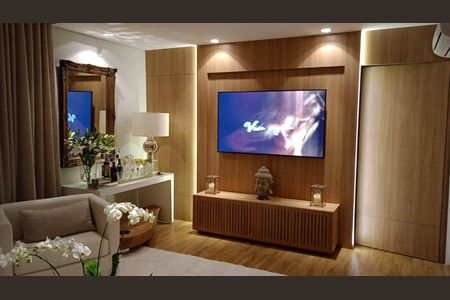 Apartamento à venda com 1 quarto, 72m² em Cambuí, Campinas