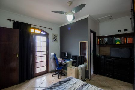 Casa à venda com 301m², 5 quartos e 3 vagasEdícula - Suíte 2
