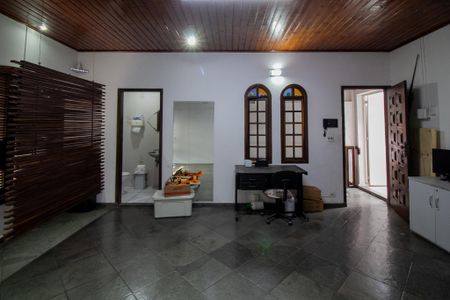 Casa à venda com 301m², 5 quartos e 3 vagasSalão de Festas