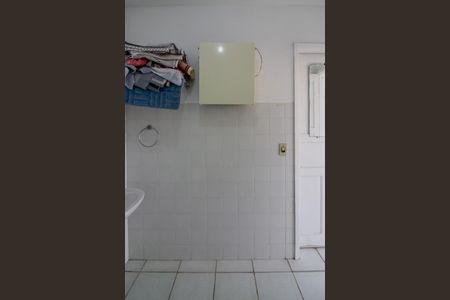 Casa à venda com 301m², 5 quartos e 3 vagasBanheiro de Serviço