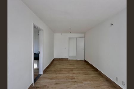 Apartamento para alugar com 108m², 3 quartos e 2 vagas Apartamento para alugar com 108m², 3 quartos e 2 vagasSuíte 2