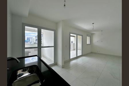 Apartamento para alugar com 108m², 3 quartos e 2 vagas Apartamento para alugar com 108m², 3 quartos e 2 vagasCozinha