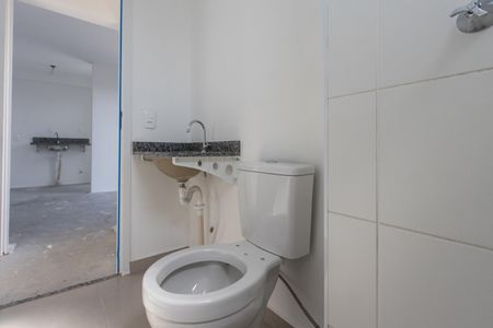 Apartamento à venda com 40m², 2 quartos e sem vaga Apartamento à venda com 40m², 2 quartos e sem vagaBanheiro