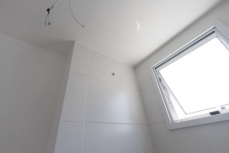 Apartamento à venda com 40m², 2 quartos e sem vaga Apartamento à venda com 40m², 2 quartos e sem vagaBanheiro