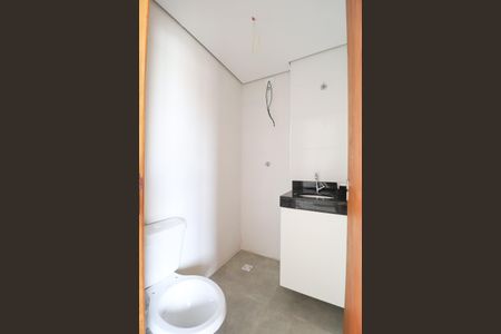 Banheiro Social de kitnet/studio para alugar com 1 quarto, 38m² em Vila Constança, São Paulo