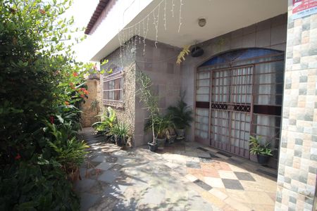 Casa à venda com 360m², 3 quartos e 3 vagasQuintal