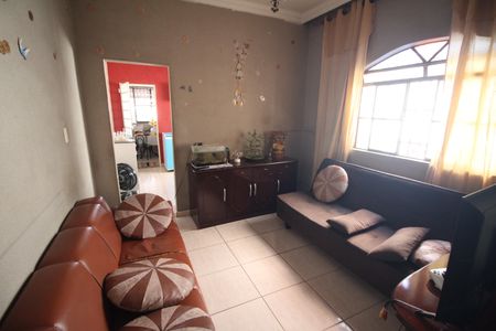 Sala 2 de casa à venda com 3 quartos, 360m² em Pindorama, Belo Horizonte