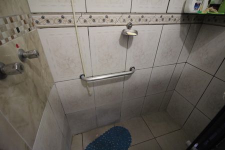 Casa à venda com 360m², 3 quartos e 3 vagasBanheiro 2