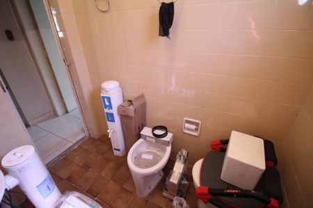 Casa à venda com 360m², 3 quartos e 3 vagasBanheiro 1