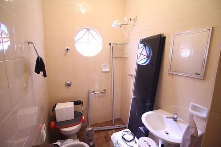 Casa à venda com 360m², 3 quartos e 3 vagasBanheiro 1
