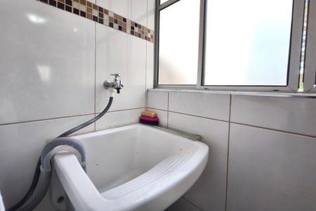 Apartamento à venda com 60m², 3 quartos e 1 vagaÁrea de Serviço