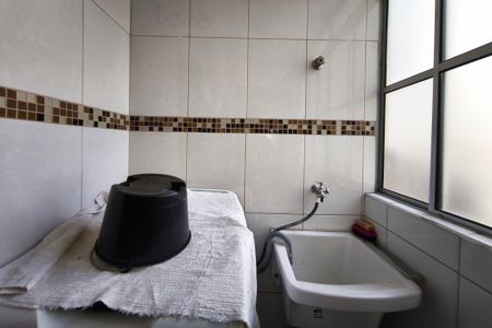 Apartamento à venda com 60m², 3 quartos e 1 vagaÁrea de Serviço