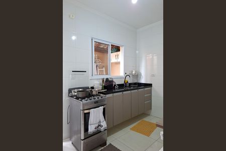 Casa de condomínio à venda com 60m², 2 quartos e 1 vagaCozinha