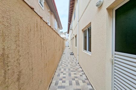 Casa de condomínio à venda com 60m², 2 quartos e 1 vagaCorredor Externo