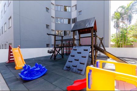Apartamento para alugar com 56m², 2 quartos e 1 vaga Apartamento para alugar com 56m², 2 quartos e 1 vagaÁrea comum - Playground
