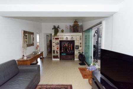 Sala de casa à venda com 3 quartos, 385m² em Monte Castelo, Contagem