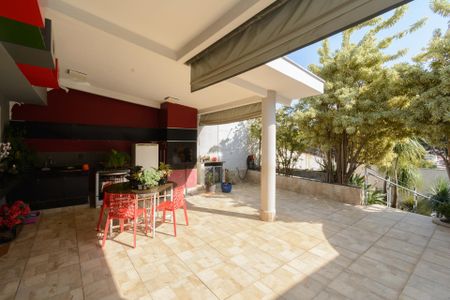 Casa à venda com 385m², 3 quartos e 3 vagasEspaço Gourmet