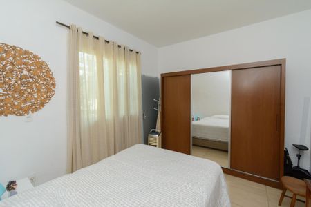 Casa à venda com 385m², 3 quartos e 3 vagasQuarto 3