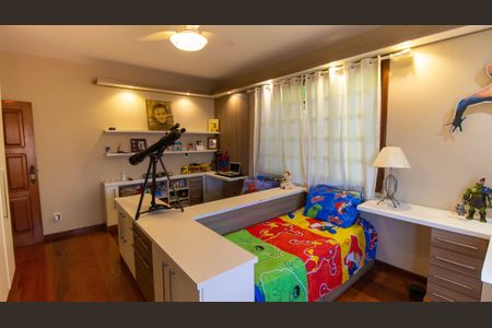 Casa de condomínio à venda com 100m², 4 quartos e sem vagaQuarto 2