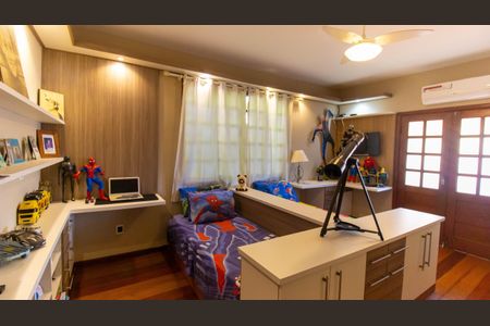 Casa de condomínio à venda com 100m², 4 quartos e sem vagaQuarto 2