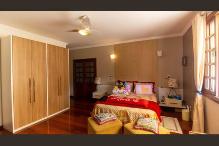 Casa de condomínio à venda com 100m², 4 quartos e sem vagaSuite