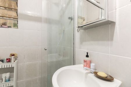 Banheiro de casa para alugar com 1 quarto, 64m² em Vila Carrão, São Paulo