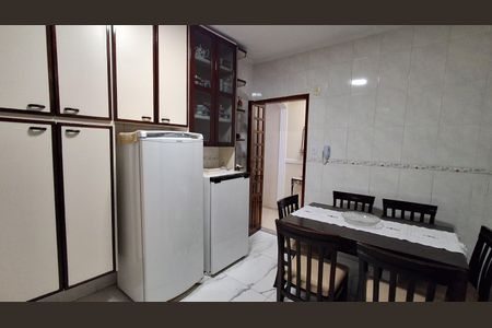 Apartamento à venda com 72m², 2 quartos e 1 vaga Apartamento à venda com 72m², 2 quartos e 1 vagaCozinha
